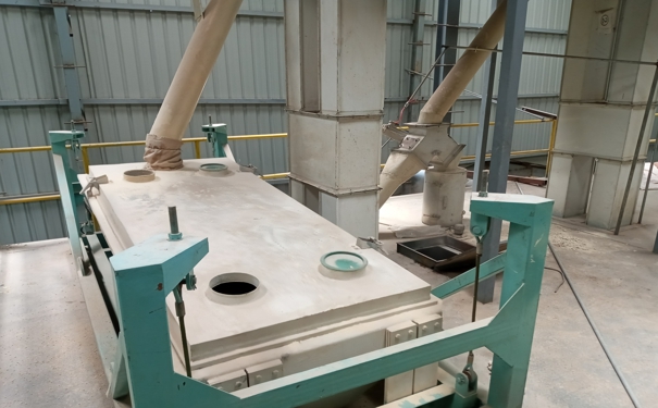 飼料加工機(jī)械多少錢?檢查其線路的方法具體又有哪幾點(diǎn)?