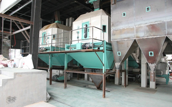 飼料機(jī)器設(shè)備多少錢(qián)?其生產(chǎn)又會(huì)受到哪些因素的影響?