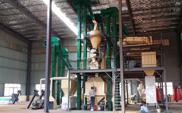 豬飼料生產(chǎn)線已成為現(xiàn)代養(yǎng)殖業(yè)不可或缺的一部分