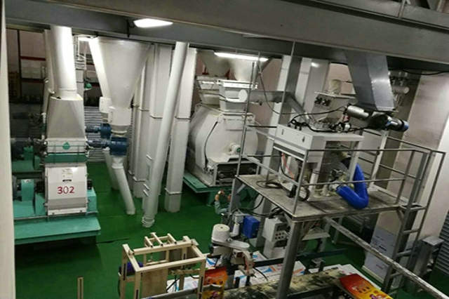 肉雞飼料設(shè)備已成為現(xiàn)代農(nóng)業(yè)經(jīng)濟的重要組成部分